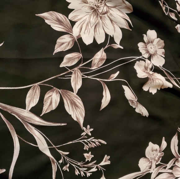 Maurices Black and Off White Blouse - Picture 11 of 11